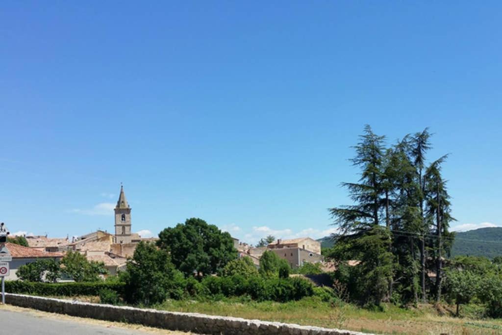 Villa La Lurette, Appartement Et Studio Saint-Étienne-les-Orgues Екстериор снимка