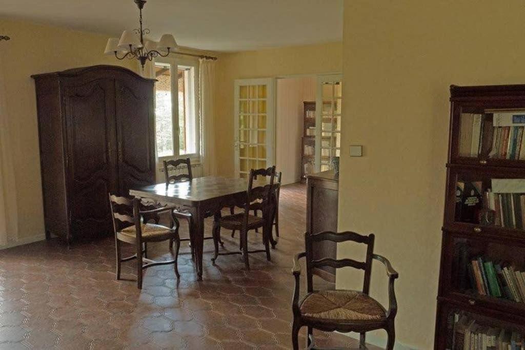 Villa La Lurette, Appartement Et Studio Saint-Étienne-les-Orgues Екстериор снимка