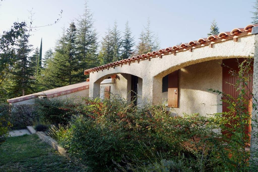 Villa La Lurette, Appartement Et Studio Saint-Étienne-les-Orgues Екстериор снимка