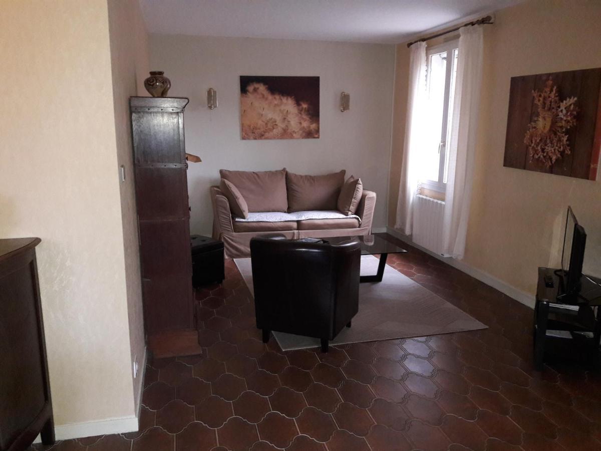 Villa La Lurette, Appartement Et Studio Saint-Étienne-les-Orgues Екстериор снимка