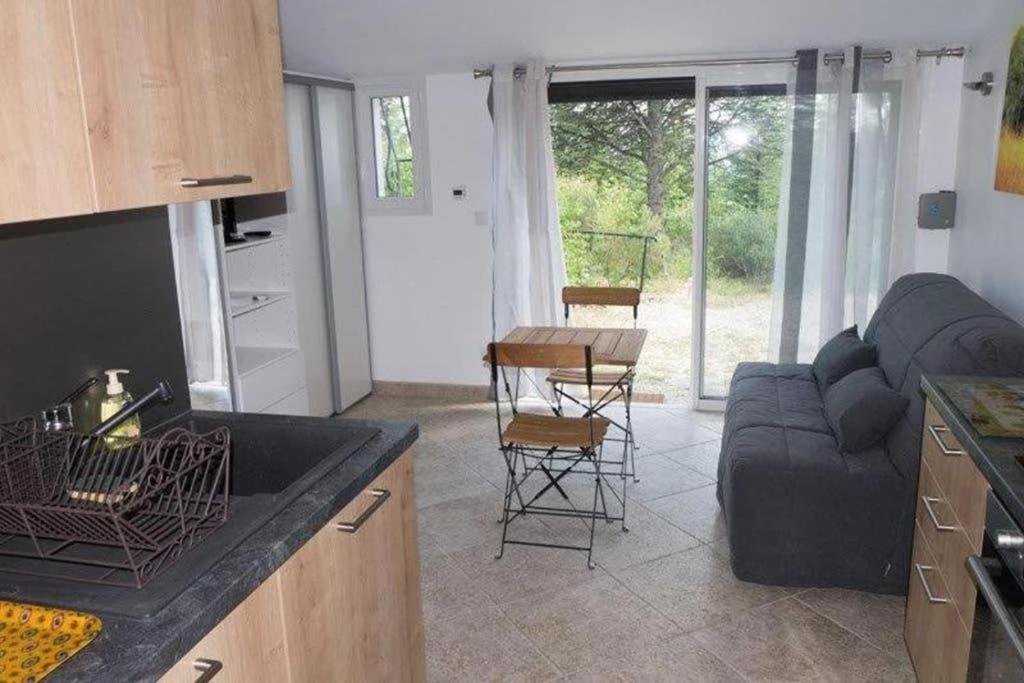 Villa La Lurette, Appartement Et Studio Saint-Étienne-les-Orgues Екстериор снимка